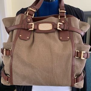 NWT Michael Kors Beige Brown Gansevoort Large Tote